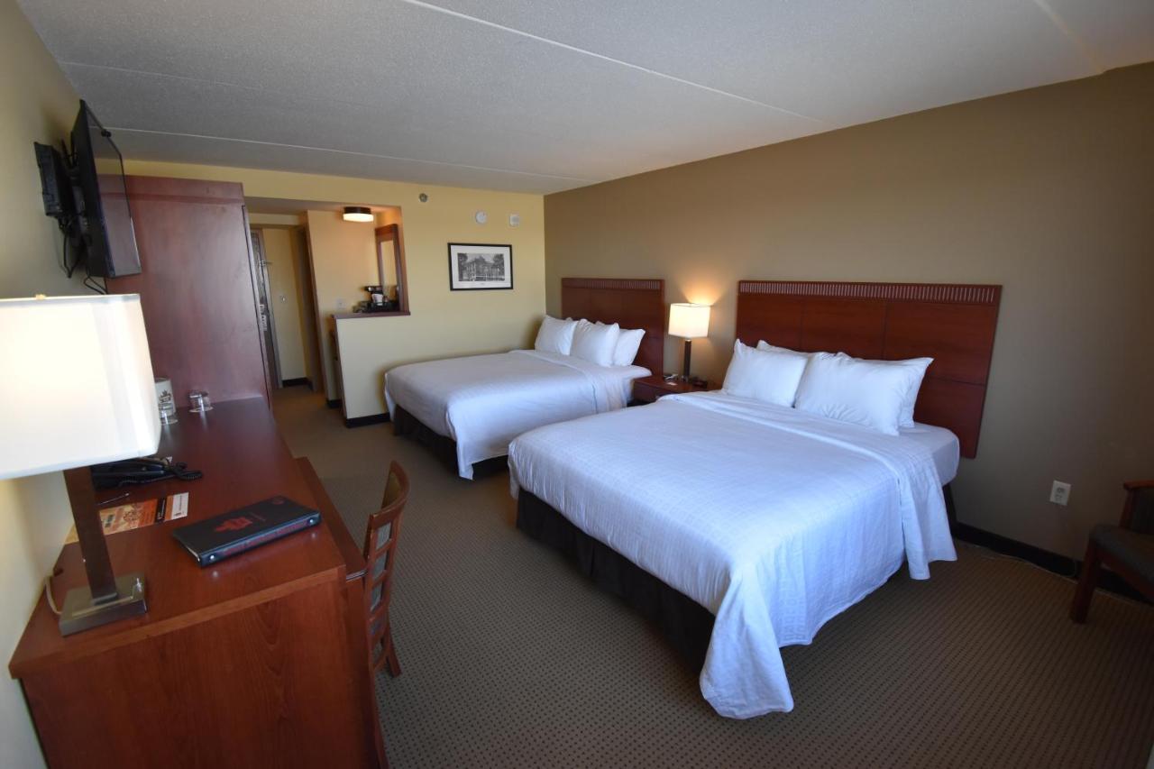 Canad Inns Destination Center Grand Forks Exterior photo